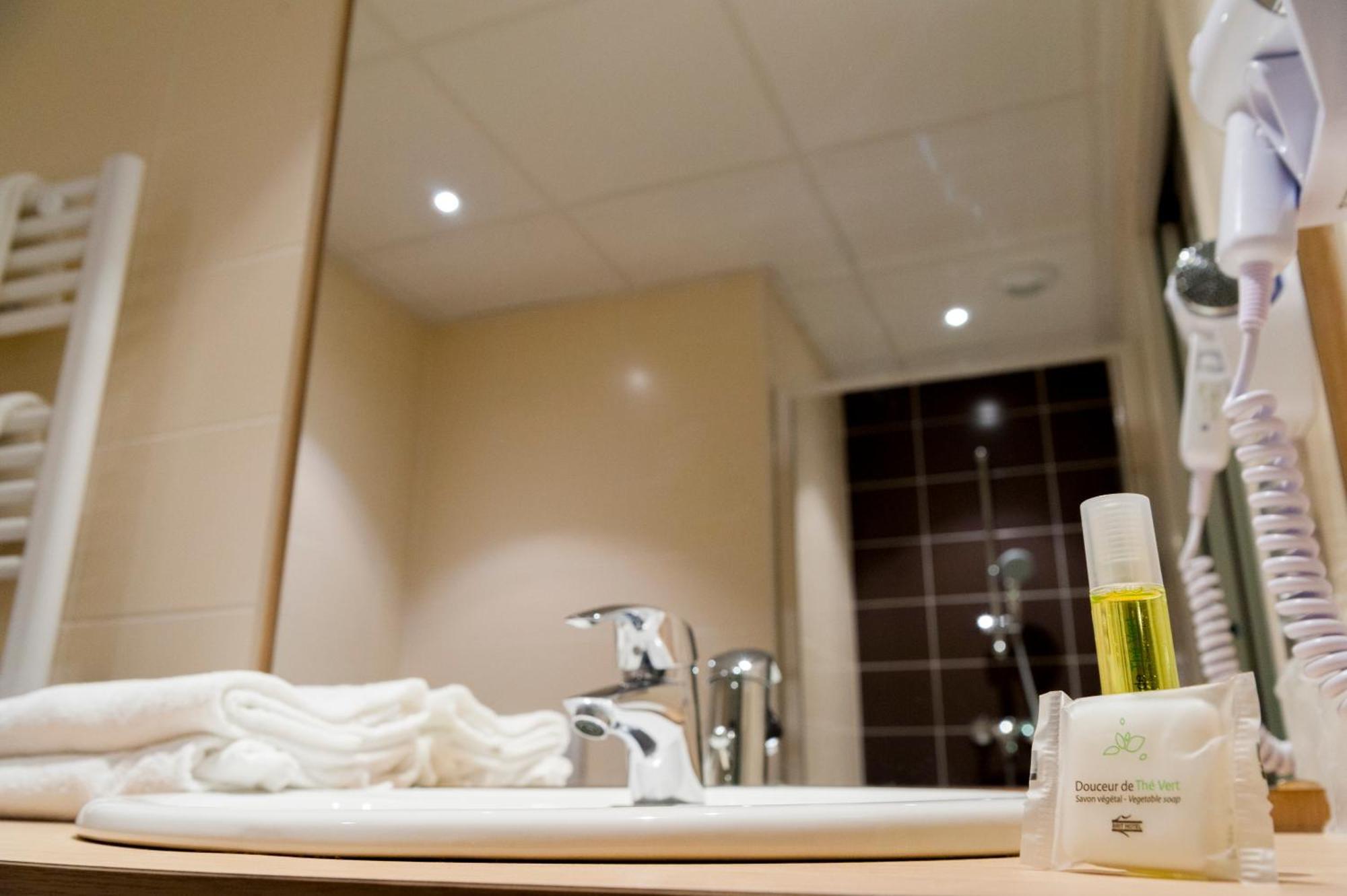 Brit Hotel Macon Centre Gare Ngoại thất bức ảnh